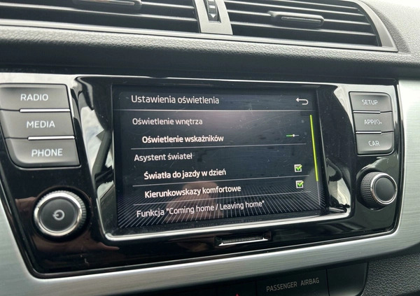 Skoda Fabia cena 47900 przebieg: 61915, rok produkcji 2019 z Karczew małe 326